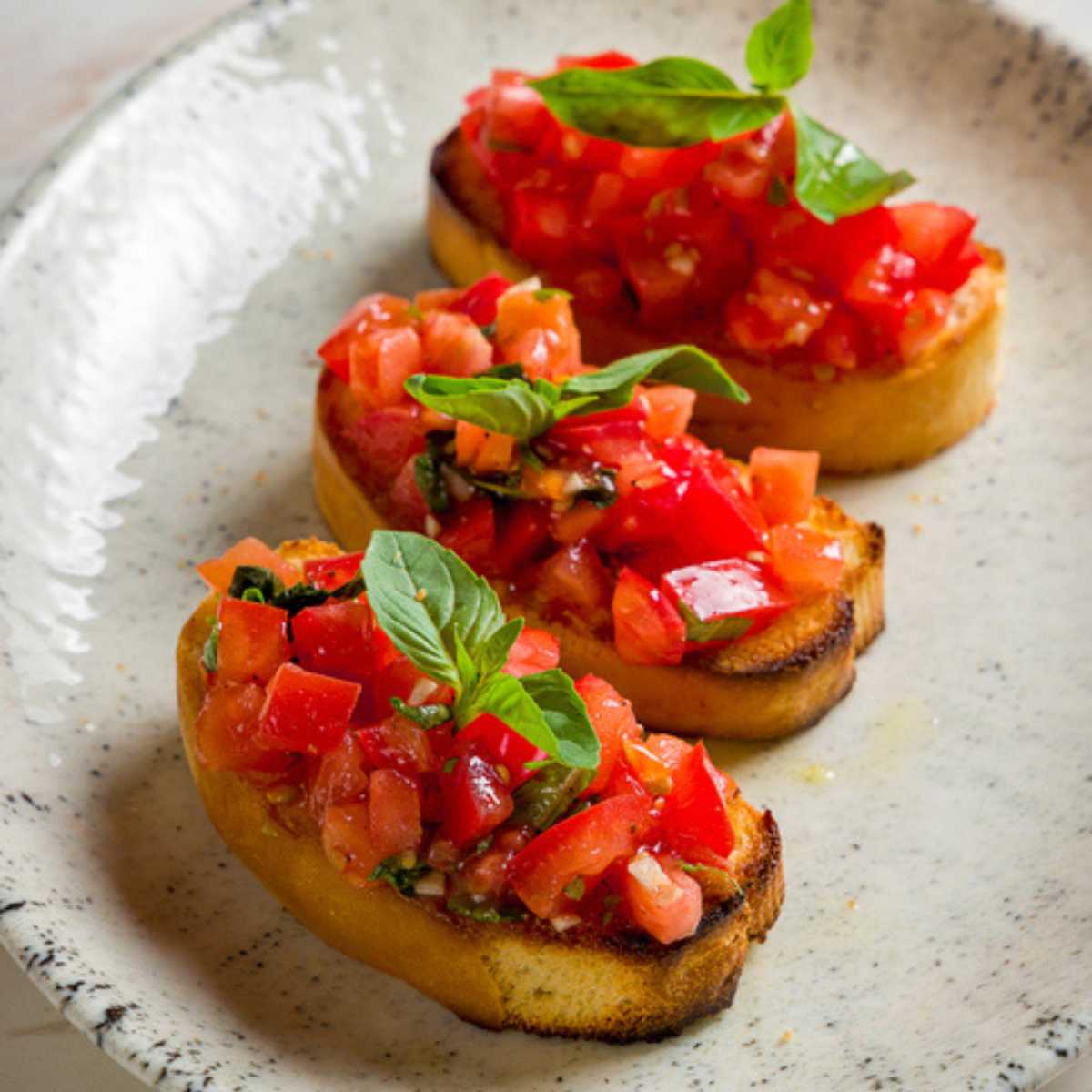 Heritage tomato tartare